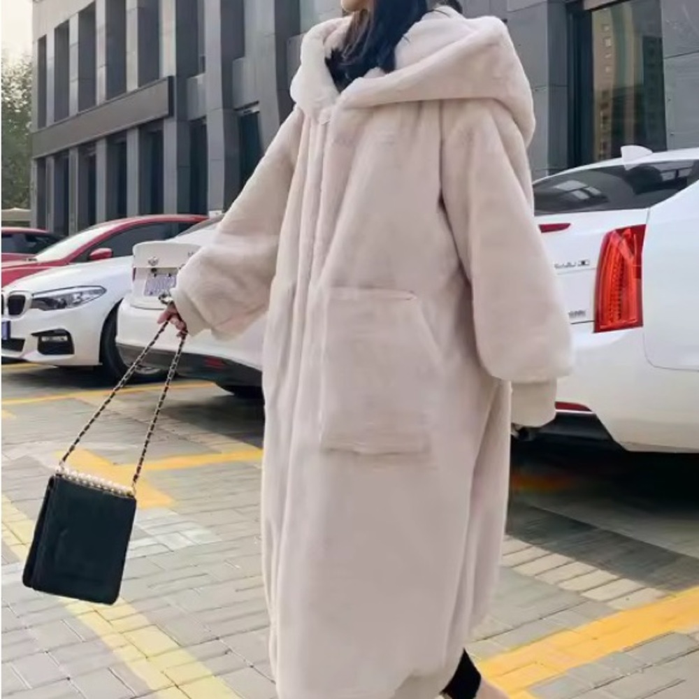 650. LAST 2! Cream super soft Hooded Soft cream faux fur coat jacket